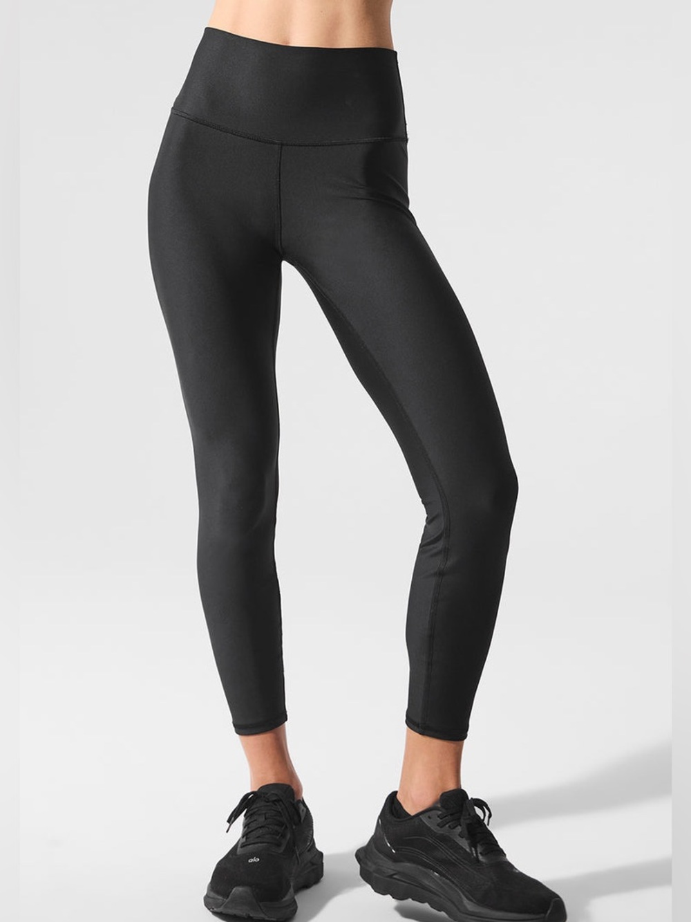 ALO 7/8 High-Waist Airlift Legging in Black